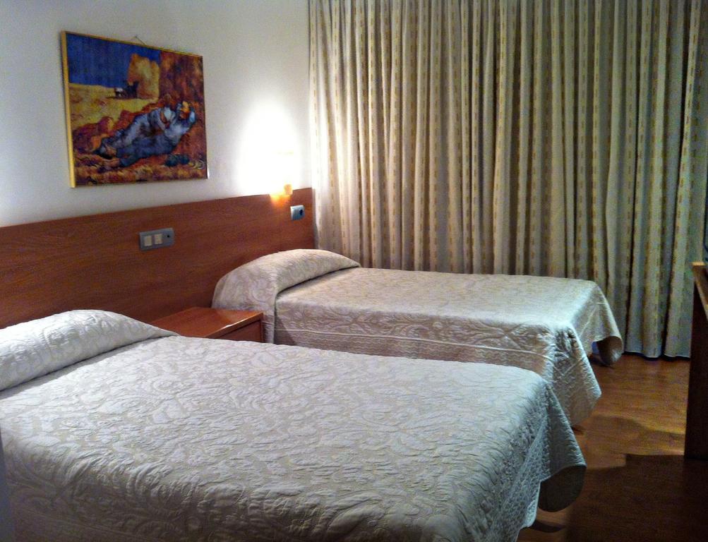 Hostal Del Carmen Santander Rom bilde